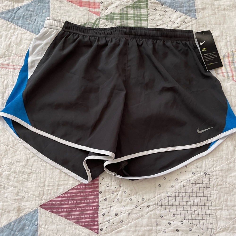 New Nike womens dri-fit running shorts